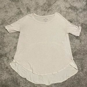 American Eagle hi-low shirt